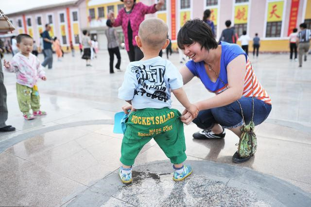 幼儿不坐马桶原因,孩子不喜欢坐马桶怎么回事