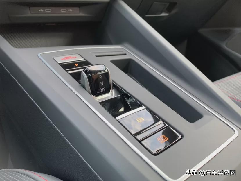 高尔夫gti碾压30万以下的车,最后一代燃油版高尔夫gti