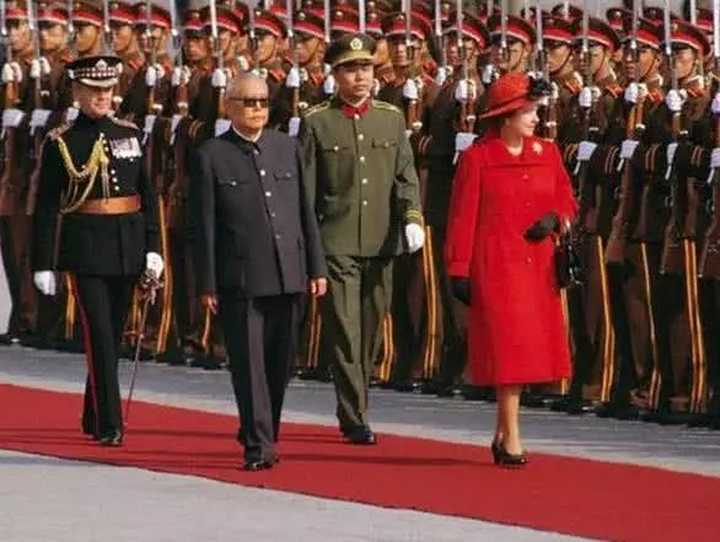 梅根构陷英国王室,梅根因祸得福