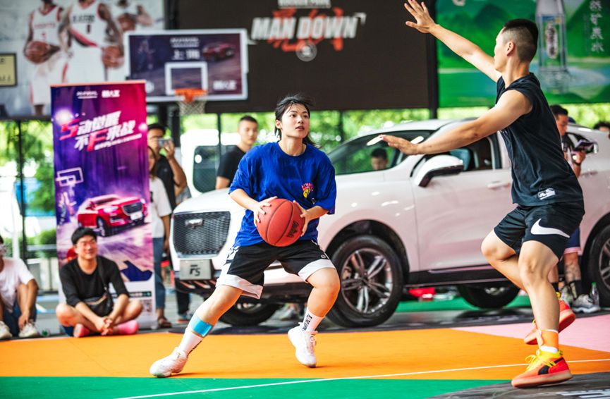 燃放激情哈弗F5虎扑路人王篮球挑战赛魔都开战