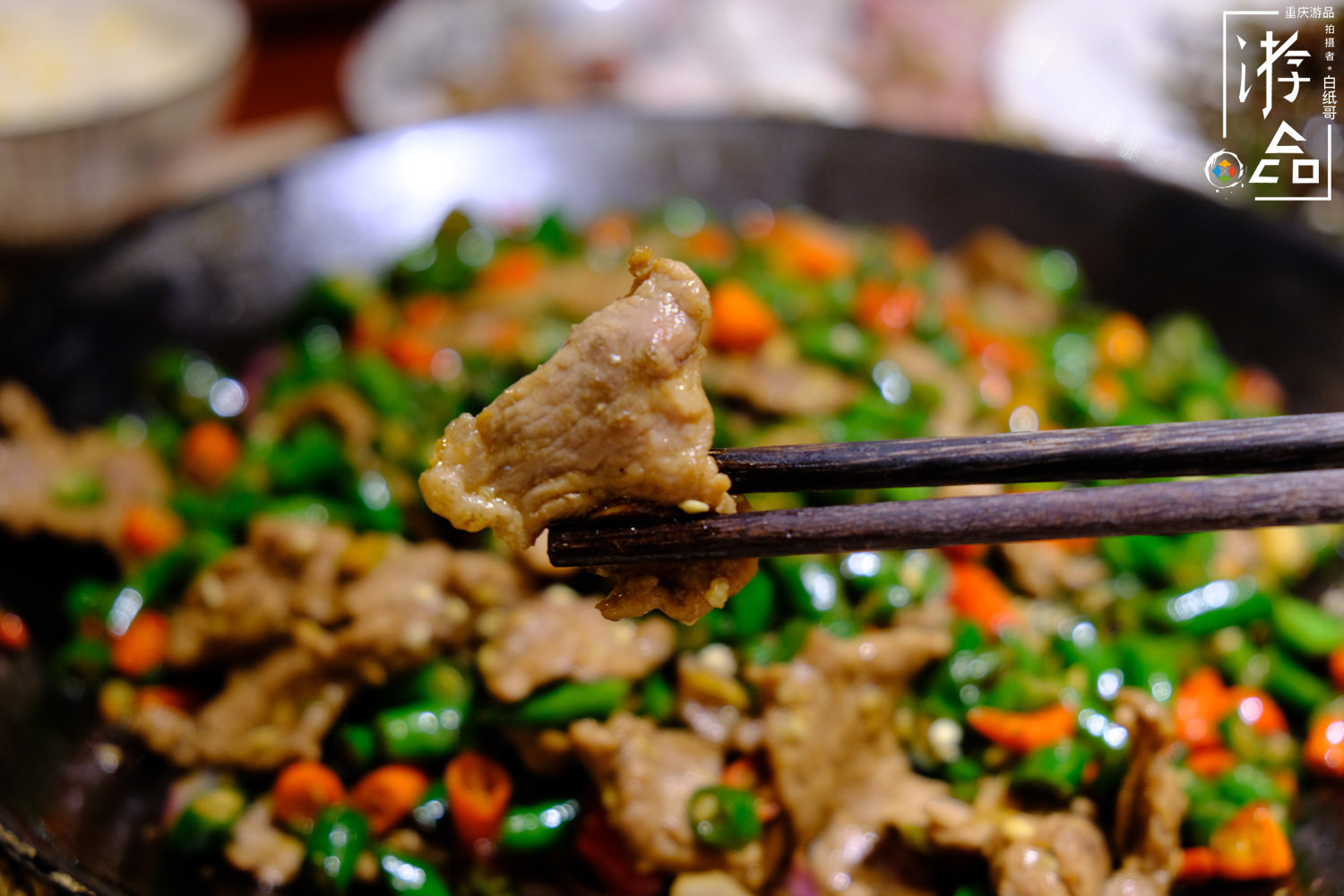 这是一道火爆全国的重庆江湖菜,重庆江湖菜八大系列之麻辣系列