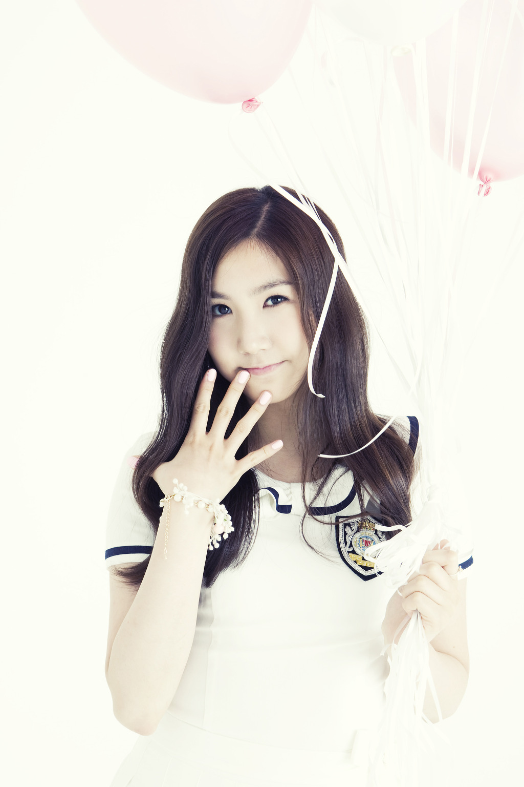 一百团女团成员,apink出道时的介绍