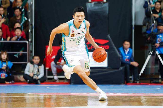 李楠致命战术,李楠谈男篮选人标准