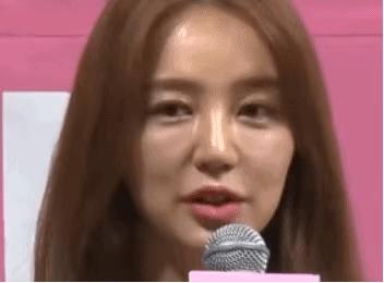 她靠“脸崩”博出位，曾经的女王要“凉凉”