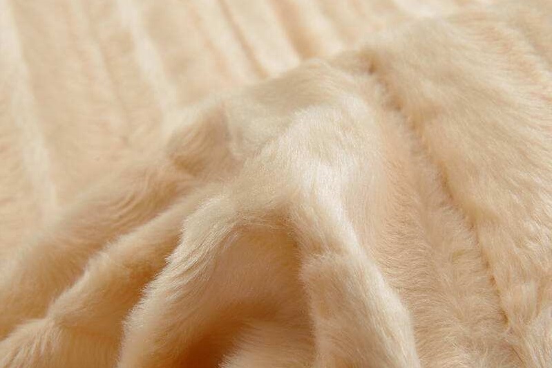 天鹅绒雪花绒区别,天鹅绒法兰绒珊瑚绒区别