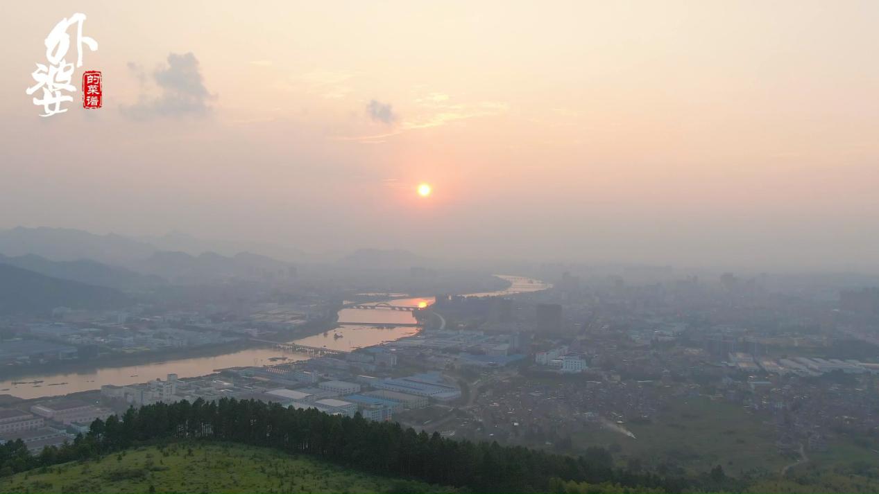 猪肚要用醋洗吗,猪肚要洗干净再冰冻吗