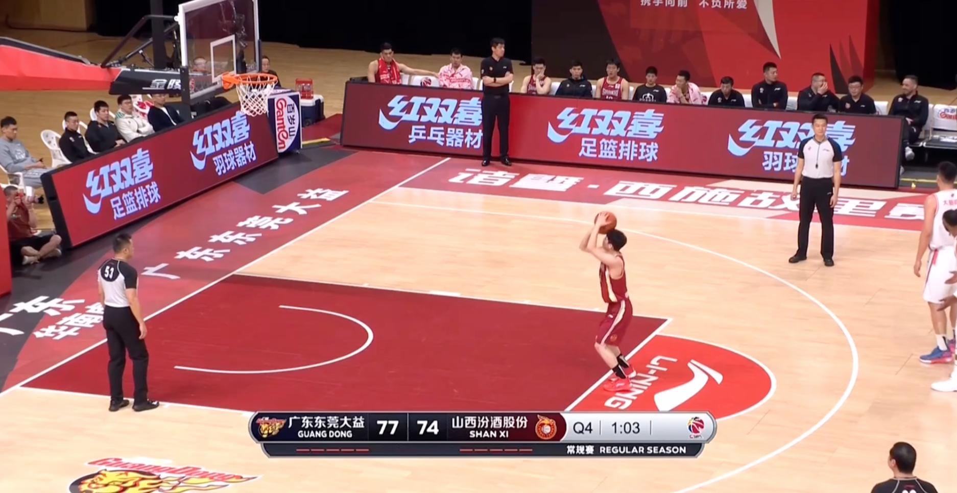 cba篮球比赛如果犯规罚下不够5人,cba无厘头判罚