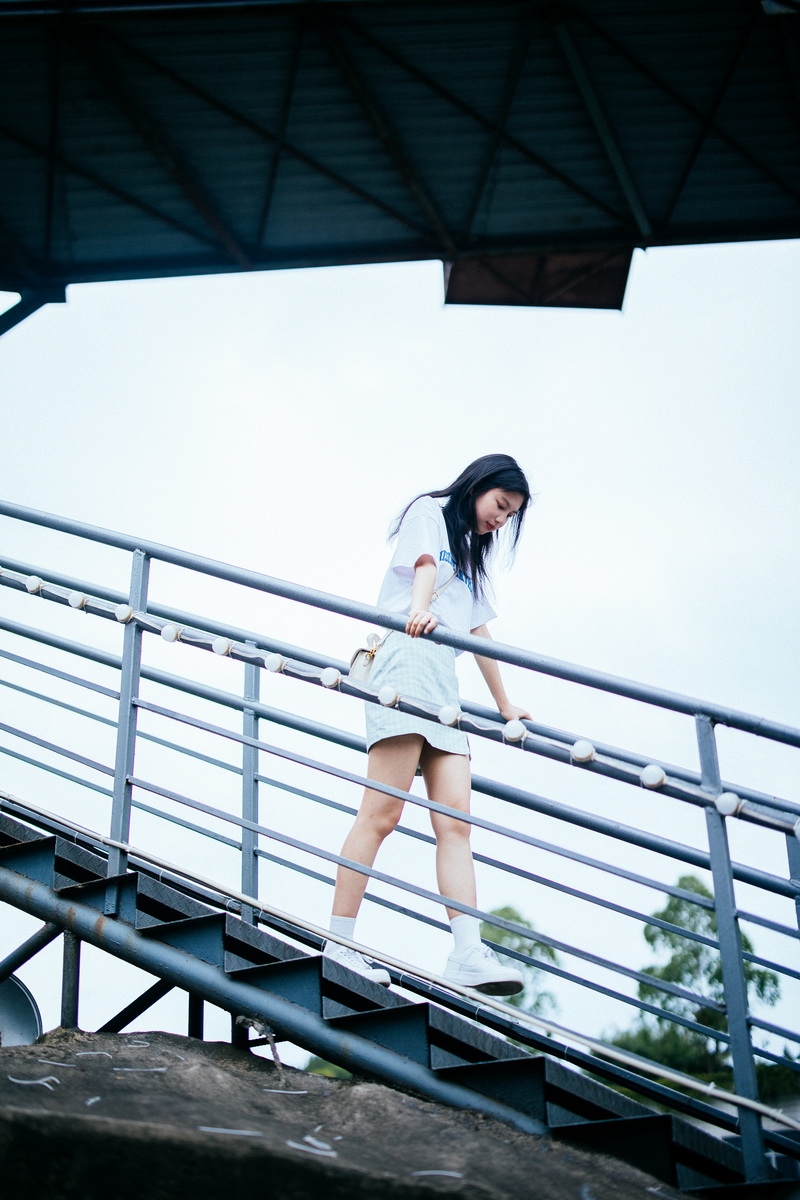 佳能eosr6人像镜头搭配,佳能rf501.2和851.2如何选择