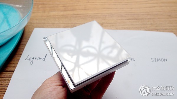 无边框开关插座,无边框开关插座拆解