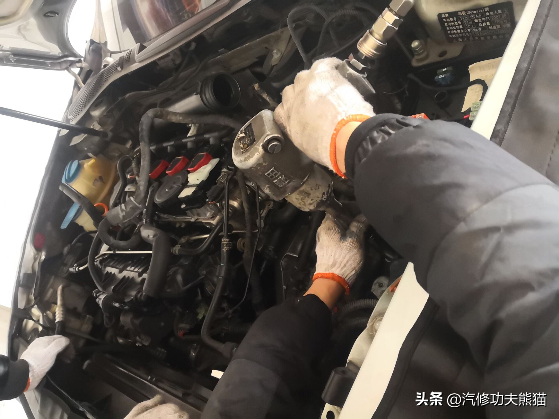 10年斯柯达明锐2.0的烧机油不,12年斯柯达明锐rs烧机油严重吗