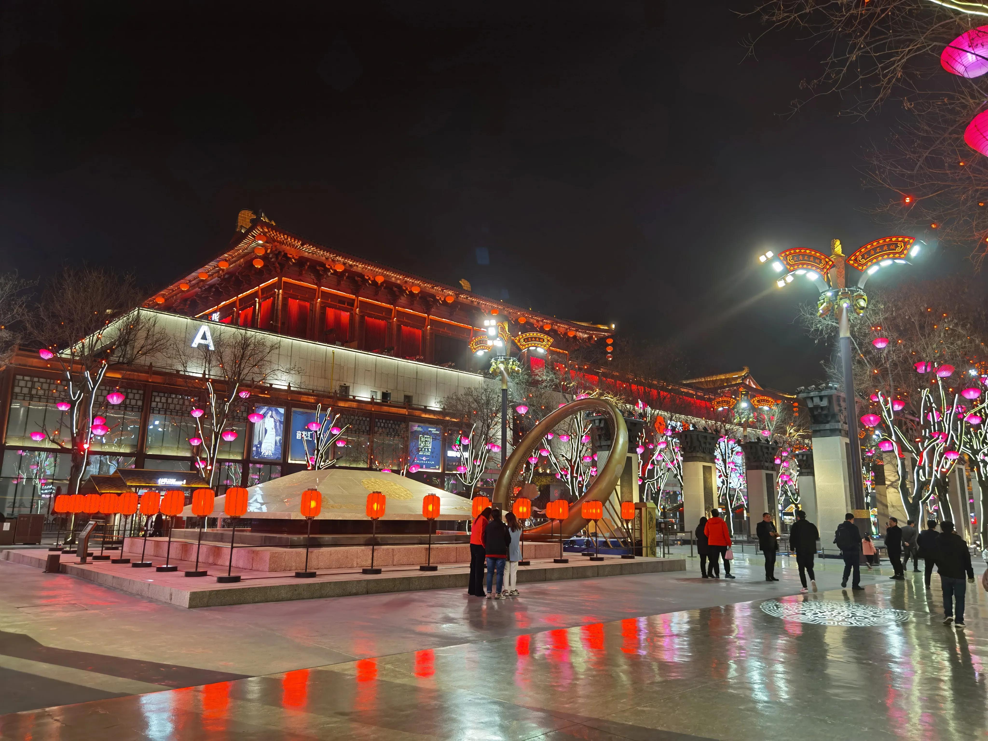 西安大唐不夜城值得去吗,西安大唐不夜城人气爆棚心念旧巷