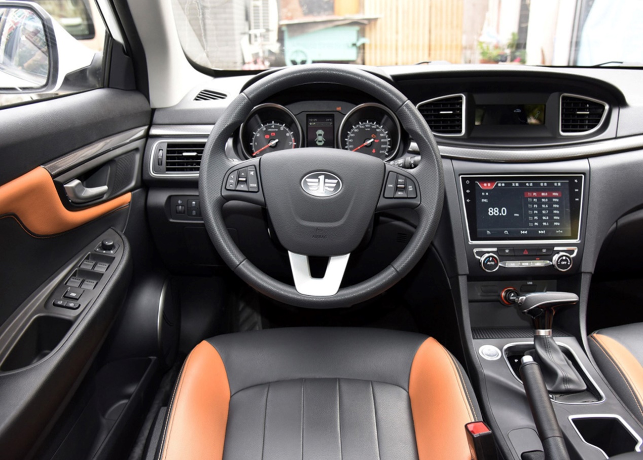 11款奔腾b50内饰图片,10年奔腾b50内饰翻新门板