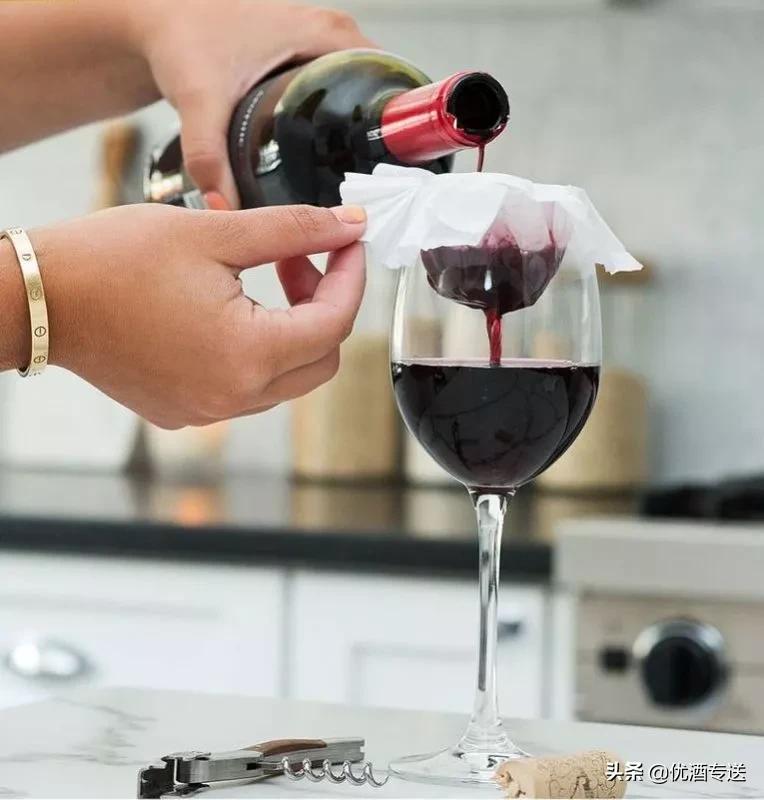 红酒断塞,开红酒断塞怎么办