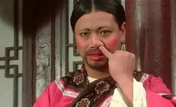 李健仁在周星驰电影里出现多少次,李健仁在周星驰电影里客串片段