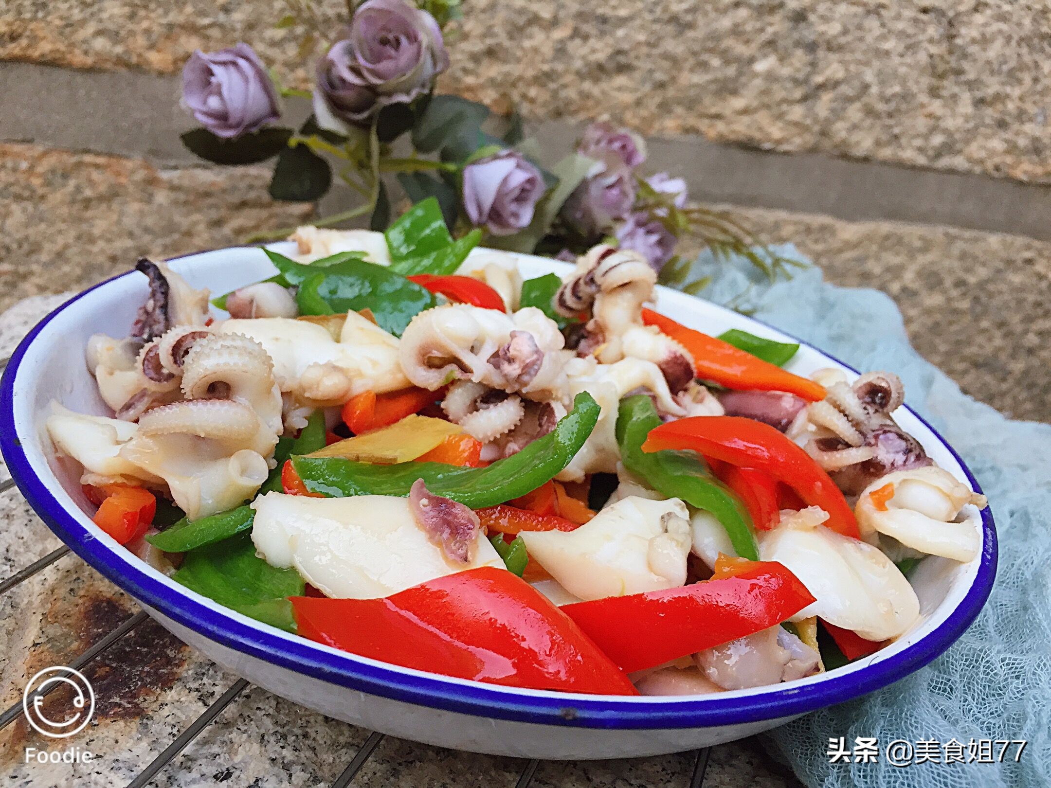 爆炒鱿鱼怎么能让鱿鱼更q弹,鱿鱼怎么炒出来又不腥特别好吃