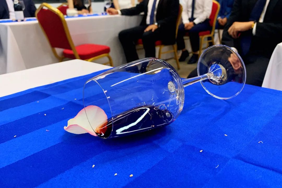 银行工作有绩效吗,银行要持续提升专业化服务水平