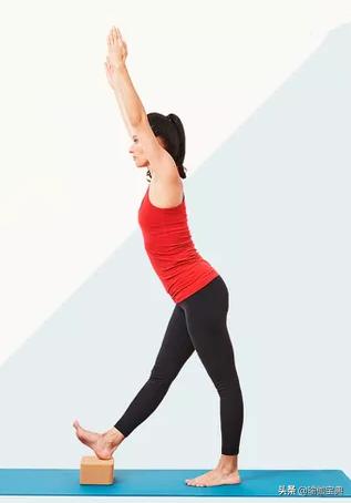 初学瑜伽怎样拉腿筋全套动作,腿伸不直哪些瑜伽动作可以拉伸