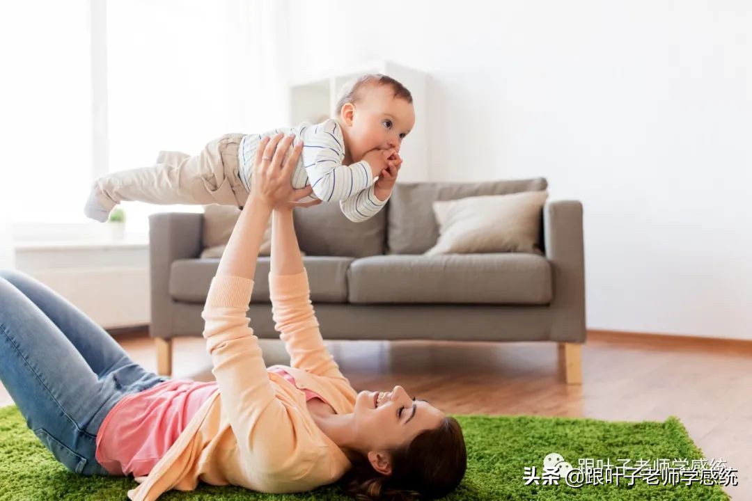 孩子写字左右颠倒是怎么回事,小孩子写字颠倒