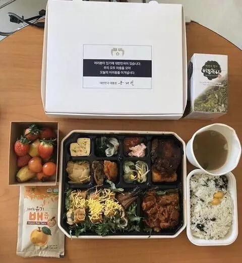 老外评价各国隔离餐,外国人看中国隔离餐羡慕吗