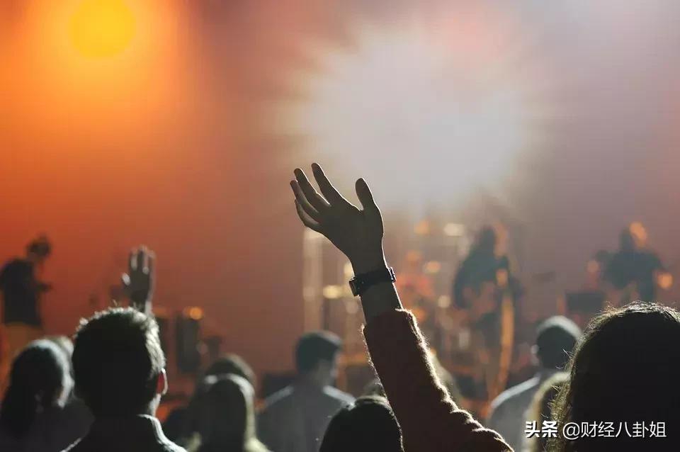 00后存款是90后2倍、10亿人没坐过飞机.一文读懂中国未来最大商机