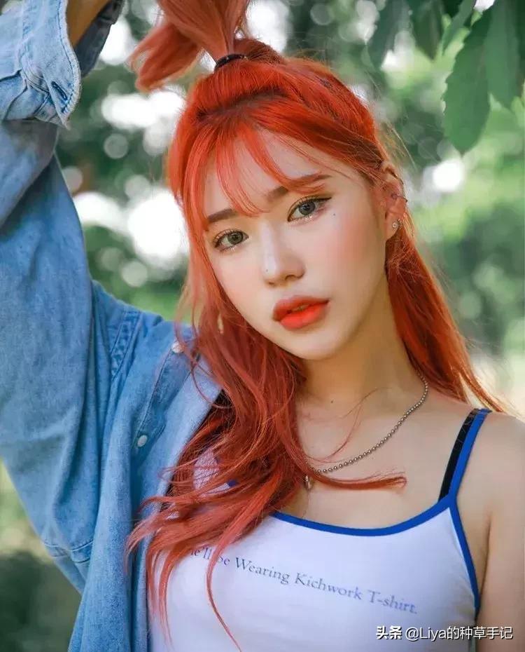 今年爆火的脏橘色,2019超in脏橘色千万别穿会上瘾