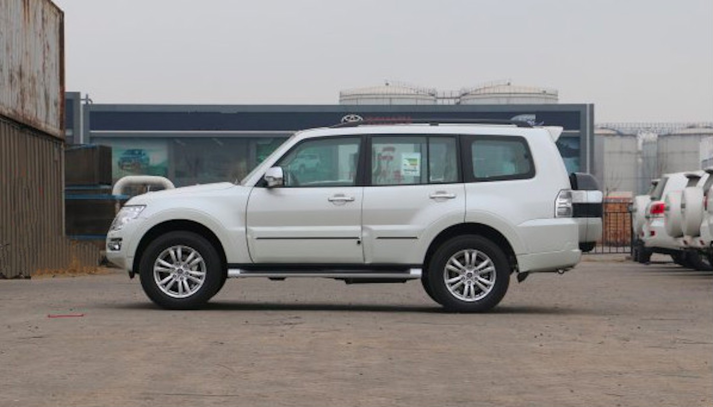 十几年帕杰罗v73,十几年的帕杰罗v93