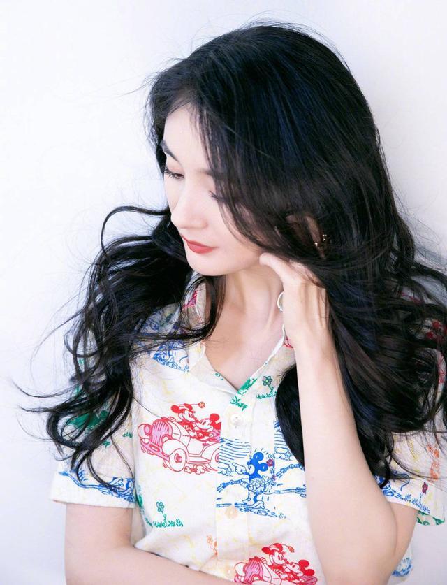 杨幂李佳琦新消息,杨幂现身李佳琦直播间首秀