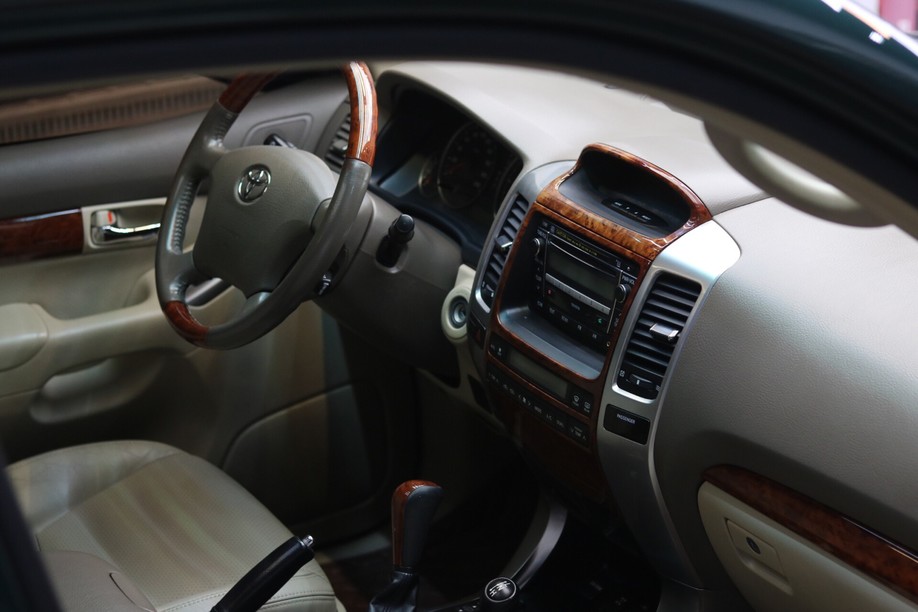 怪兽修车:修复一辆09款中东版丰田霸道,最终旧车变新车