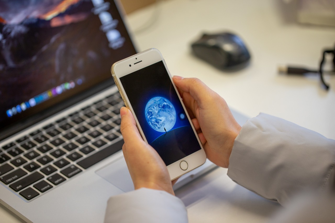 微信群骂人群主担责有法律依据吗,微信群里骂人被举报了群主有事没