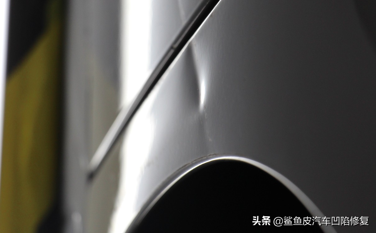 叶子板凹陷修复视频,汽车叶子板凹坑无痕修复多少钱