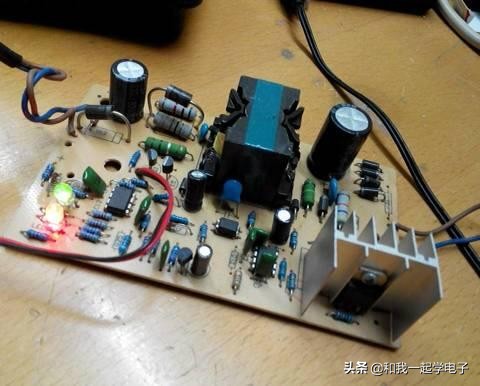 电动车充电器电路图纸原理图,怎么检查电动车充电器反馈电路