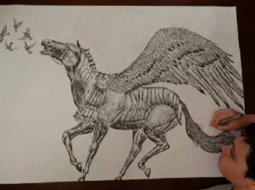 00后三岁开始画画,记住人体全部肌肉骨骼,却被家长认为患自闭症