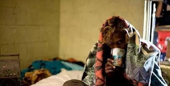 从小喜欢闻汽油味怎么办,加油站天天闻汽油味对身体有害吗