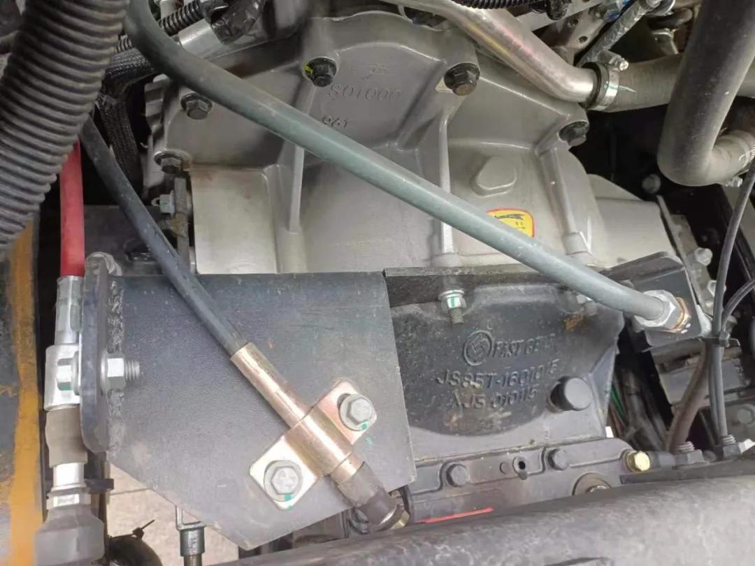 江淮国六自卸前四后八车最新款,江淮国六蓝牌4.2米自卸