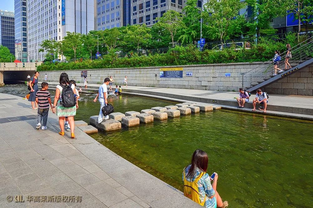〖丈量城市〗大拆小建的「生态经济学」：清溪川