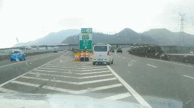 返程高速车流,返程大军挤爆沪渝高速