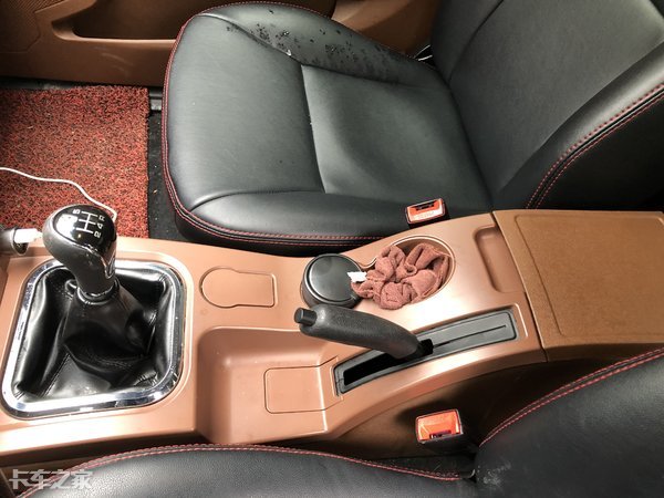 最便宜实用皮卡自动挡车型,厢式皮卡车最新款车型