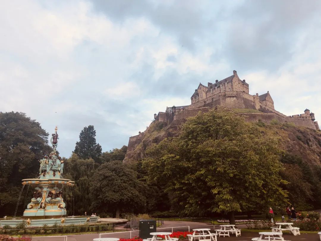 一周只准工作四天，爱丁堡真让我慕了