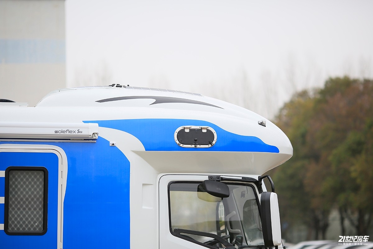 新飞轻卡h300房车价格是多少,新飞轻卡房车h300驾驶感受