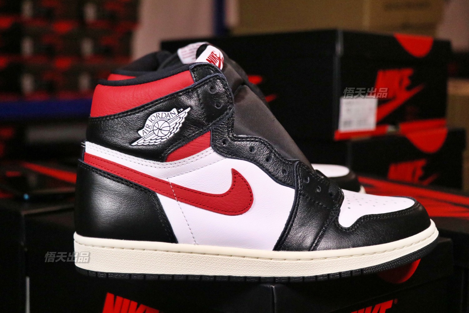 为什么说穿aj1的小姐姐都是极度魅力？近期十佳推荐