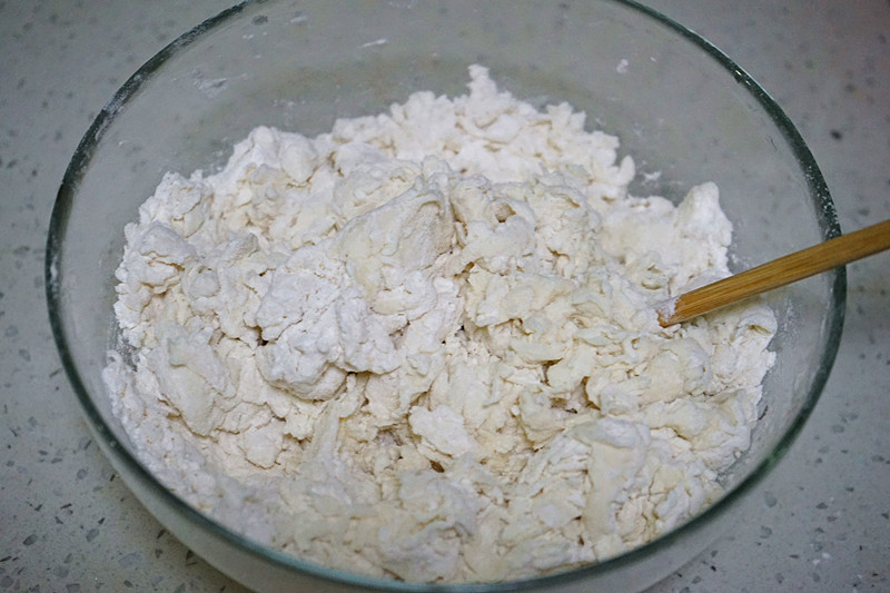 迎头伏学面食，这道全民大爱的酱肉包，配料调味都讲究，一看就会