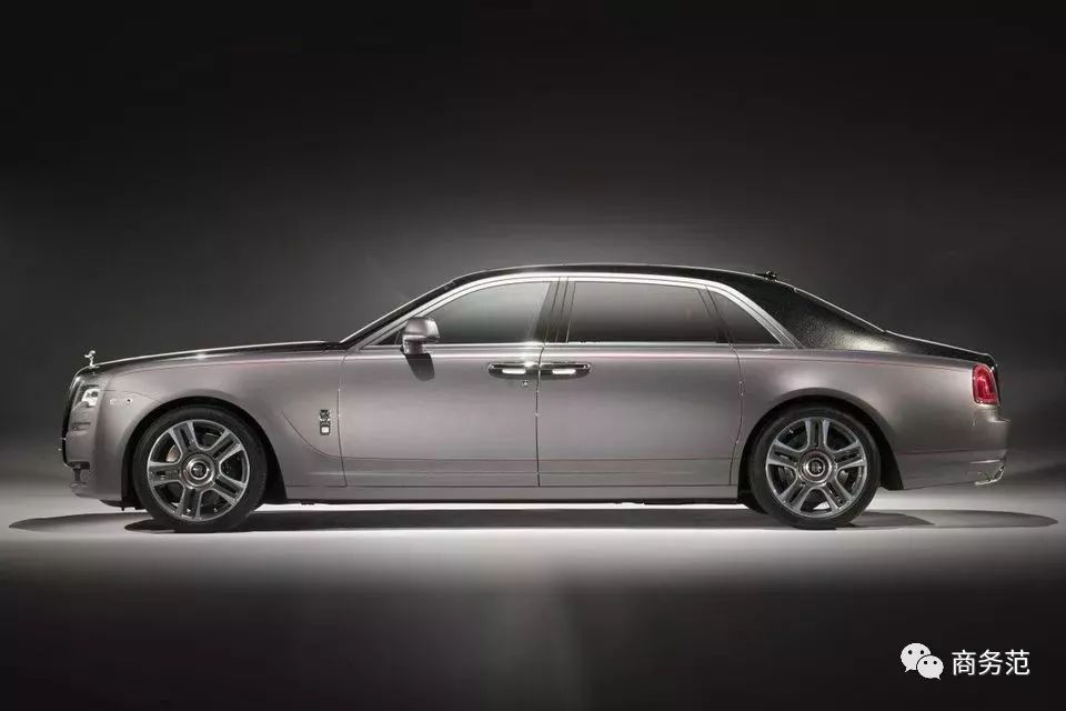 施华洛世奇镶钻表盘,表盘带钻施华洛世奇