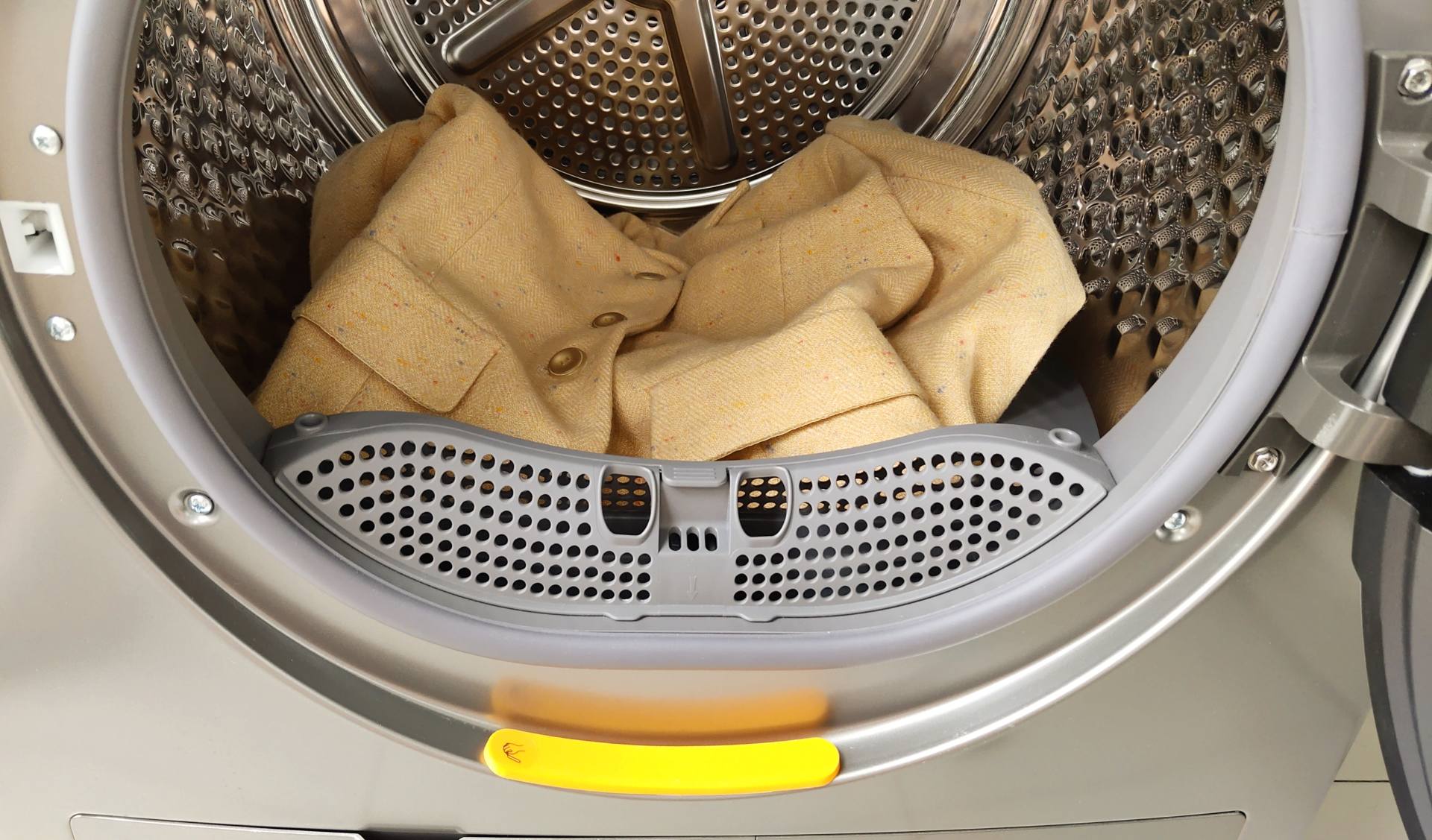 传说中的洗烘套装有那么好吗？春夏秋冬衣物都试过后，有了答案