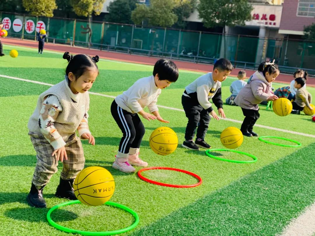 园外园芳草园,园外园幼儿园芳草园