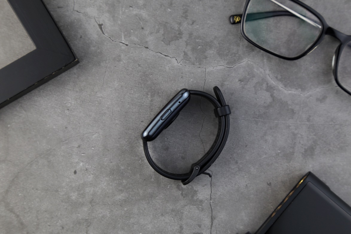 华为watchfit与华为手环6的区别,华为手表watchfit和new的区别