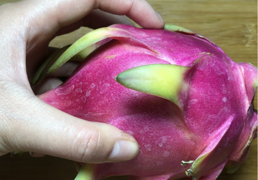 怎么选火龙果甜不甜,火龙果怎么选才甜