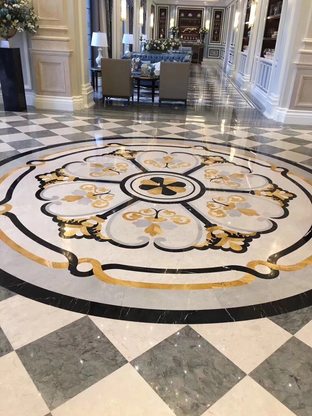 商场的人造冈石地面为什么很亮？其实是这样保养的