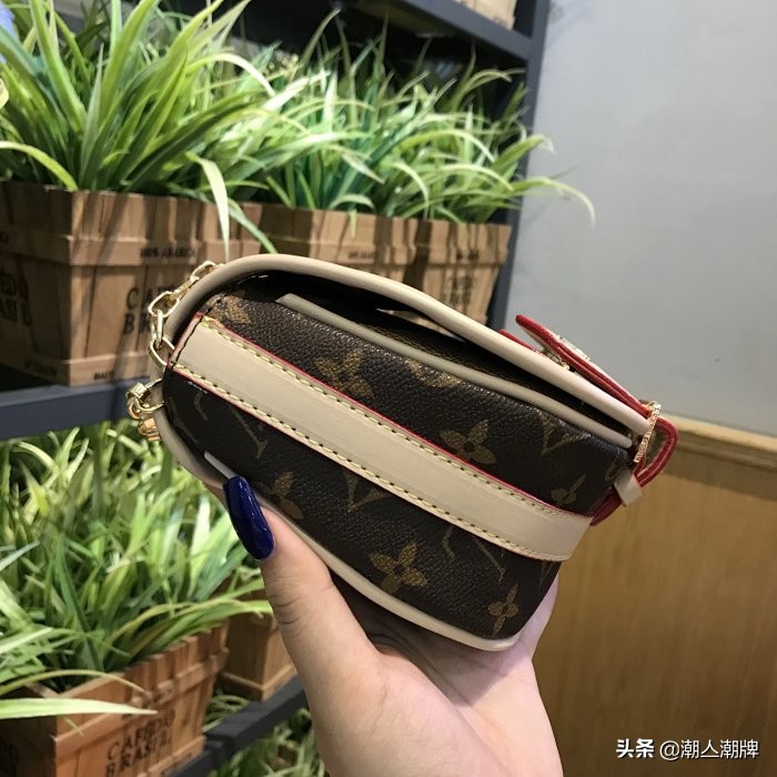 lv19春夏新款中古小猪包彩绘款马鞍包今年最流行款式女神必备