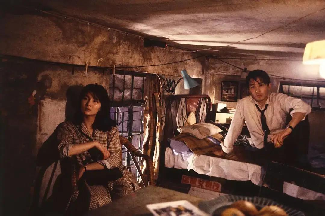 王家卫的盈利模式,王家卫的致富经历