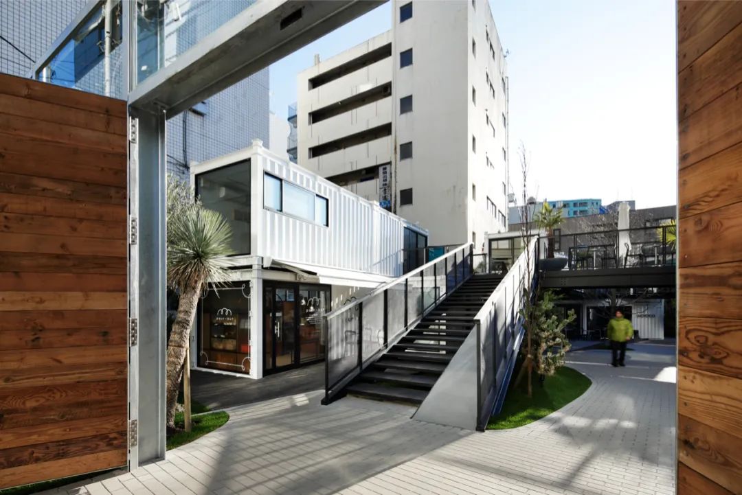 集装箱商业街新模式国外,全球最大集装箱购物中心